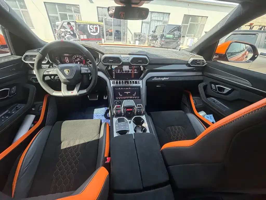 Lamborghini Urus 2023 из CN, фото 9