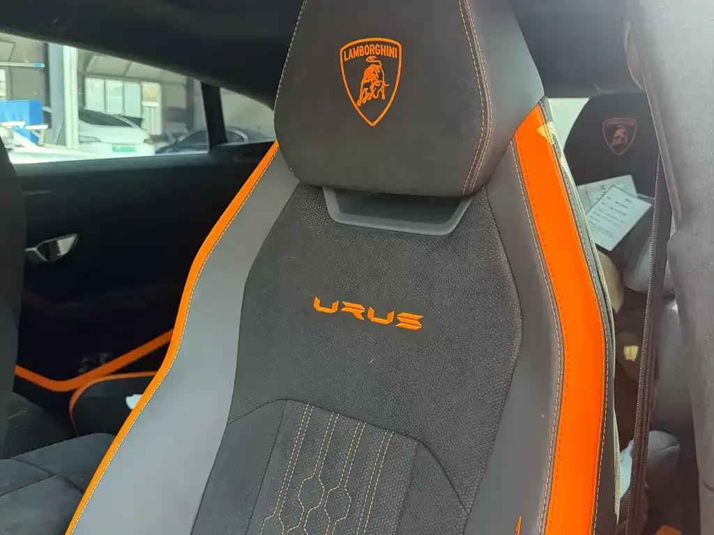 Lamborghini Urus 2023 из CN, фото 7