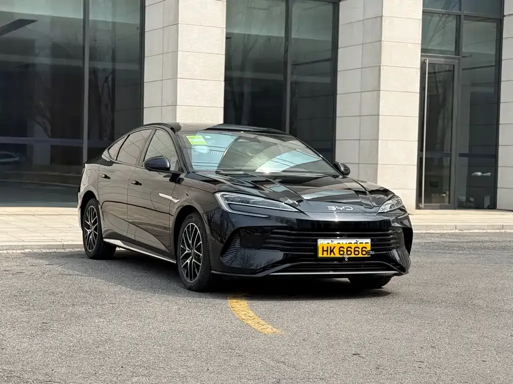 BYD Seal — фото 3
