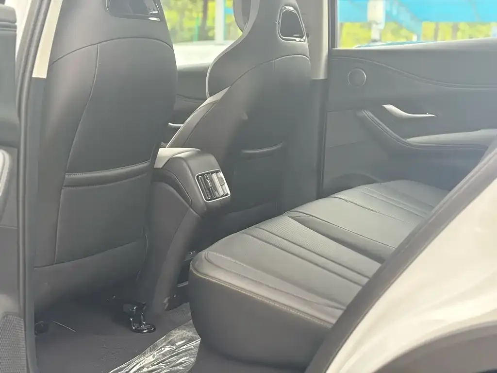 BYD Seal 05 DM-i — фото 2