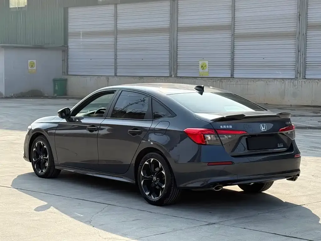 Honda Civic — фото 3