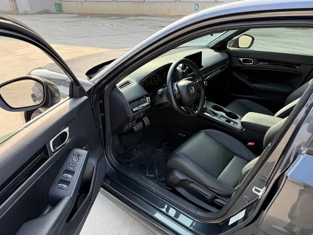 Honda Civic — фото 10