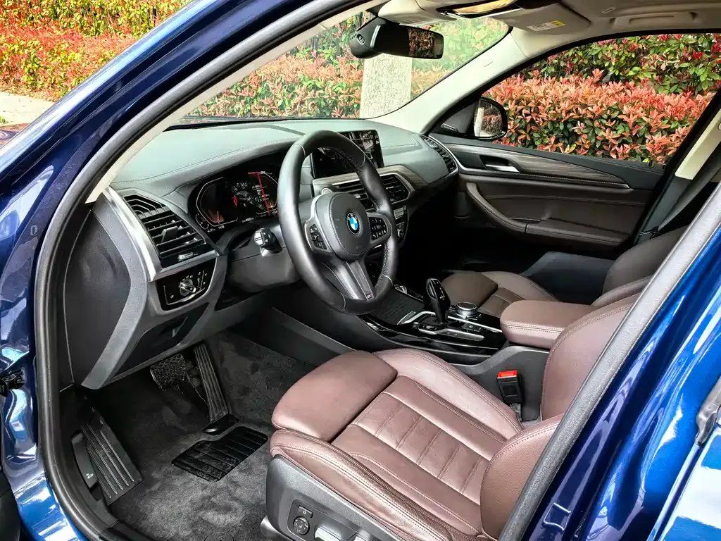 BMW X3 — фото 9