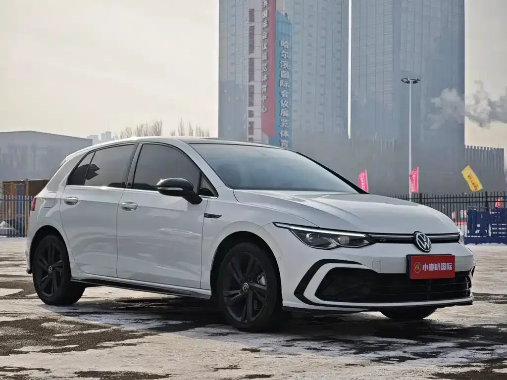 Volkswagen Golf 2023 из CN, фото 8