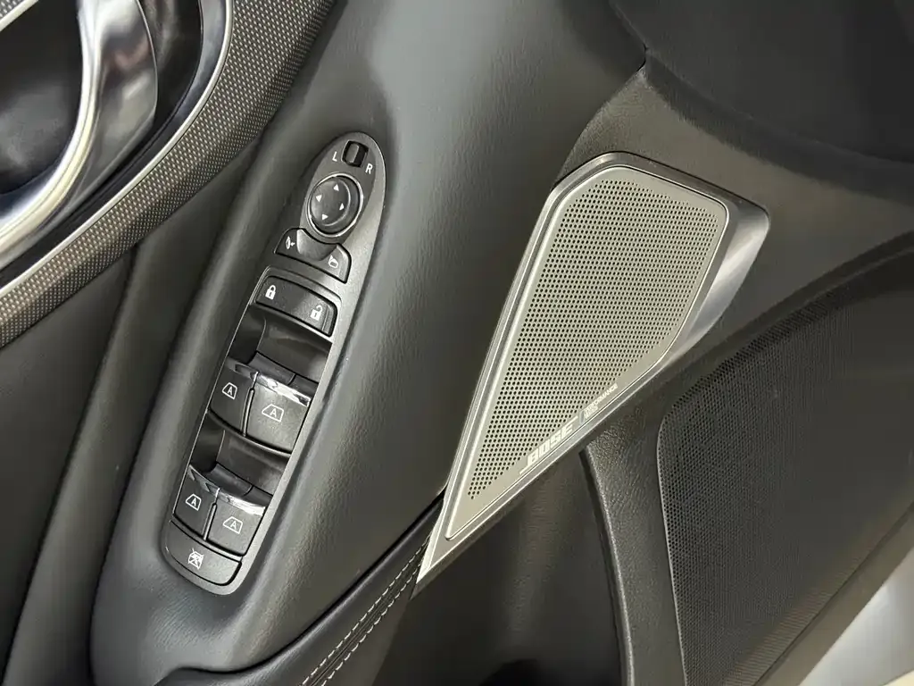 Infiniti Q50L 2022 из CN, фото 3