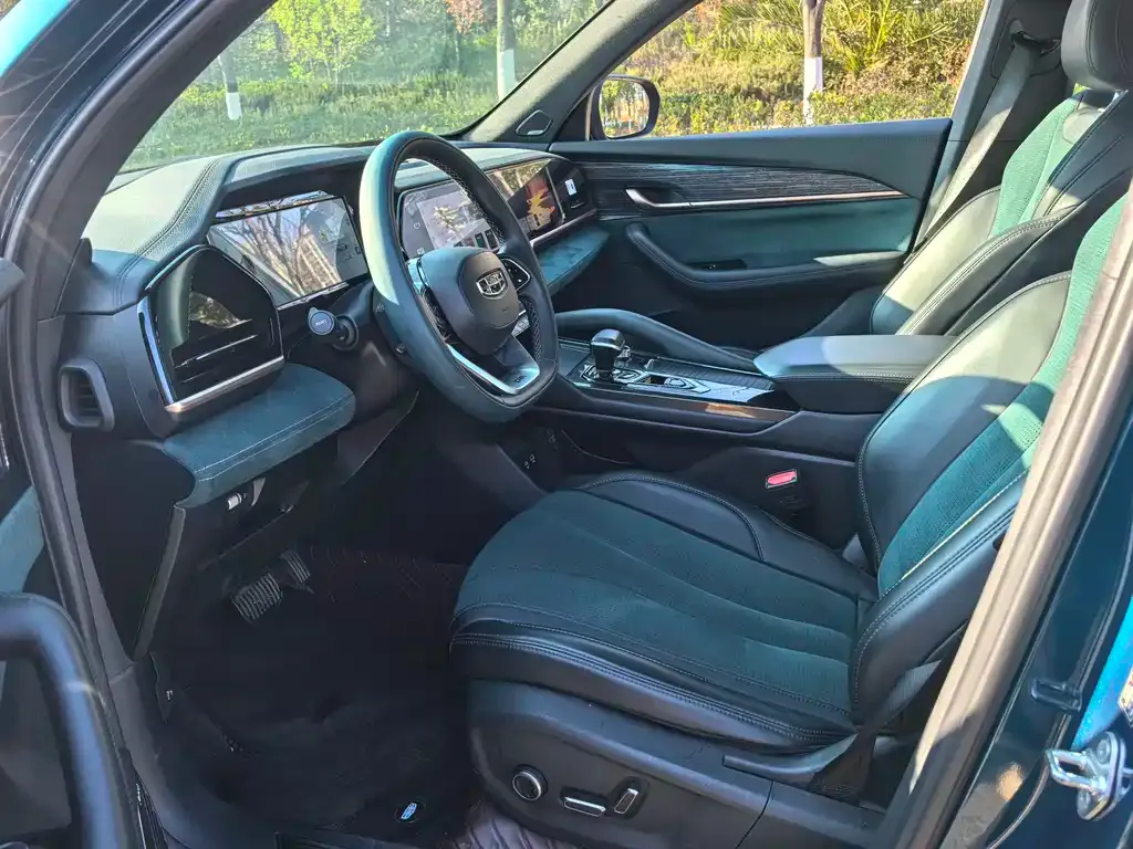Geely Xingyue L 2022 из CN, фото 2