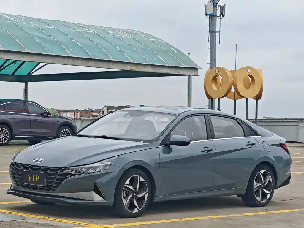 Hyundai Elantra 2022 из CN, фото 1