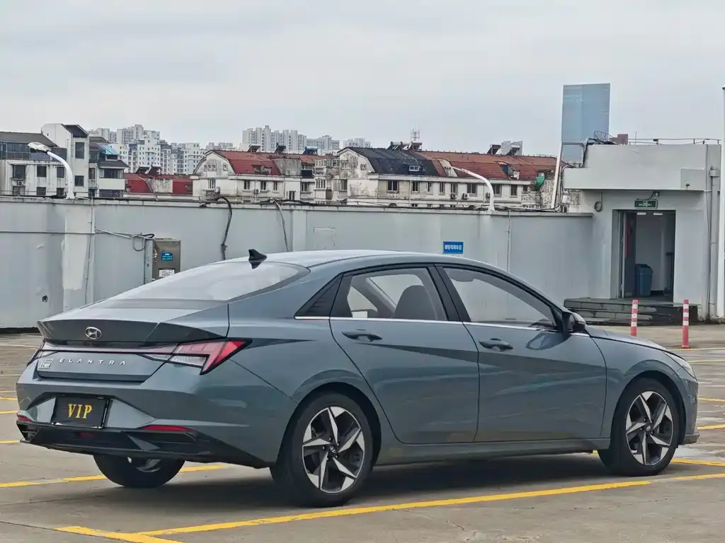 Hyundai Elantra 2022 из CN, фото 3