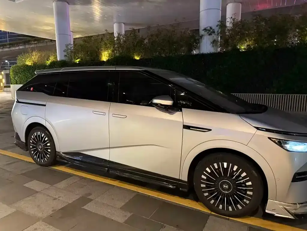 XPeng X9 2025 из CN, фото 8