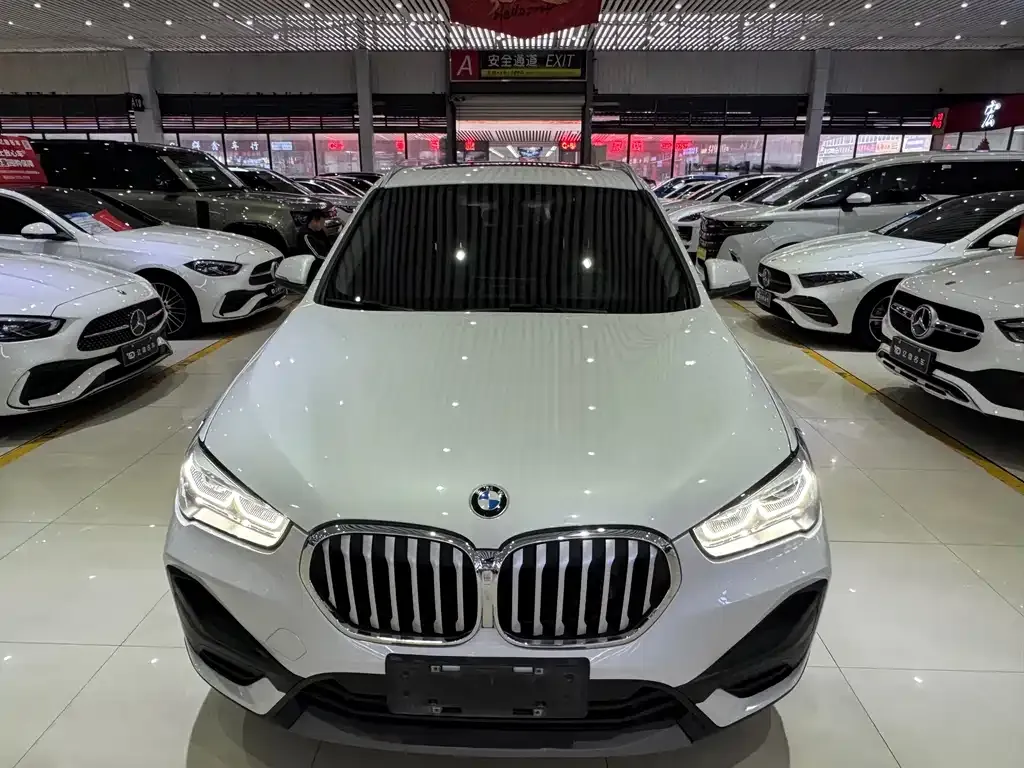 BMW X1 — фото 4