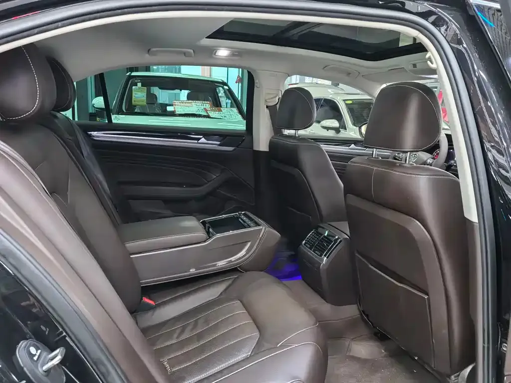 Volkswagen Phideon 2021 из CN, фото 6
