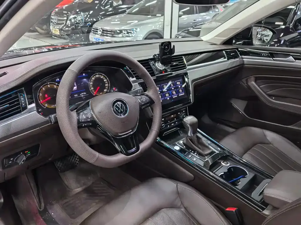 Volkswagen Phideon 2021 из CN, фото 10