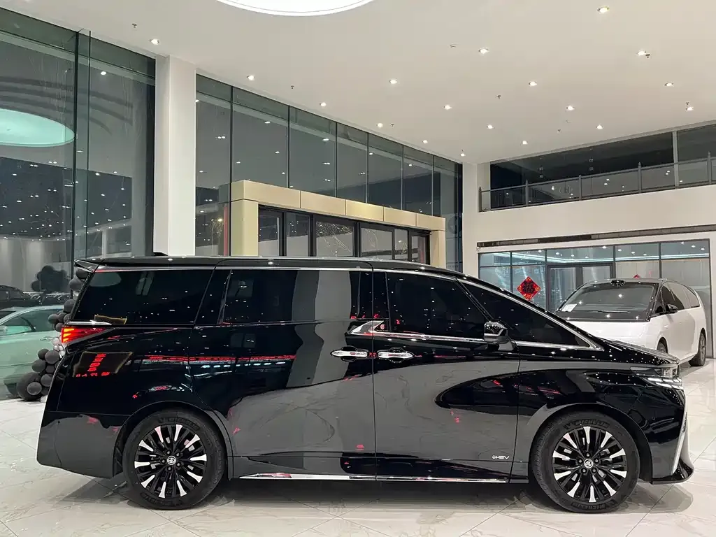 Toyota Alphard 2024 из CN, фото 5