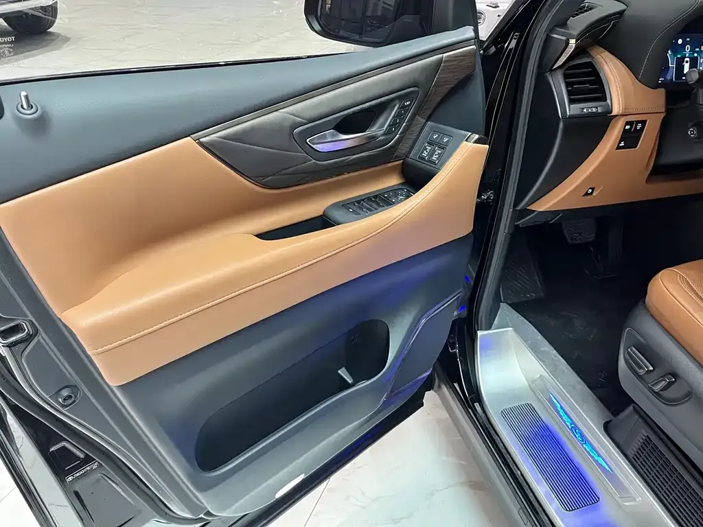 Toyota Alphard 2024 из CN, фото 6