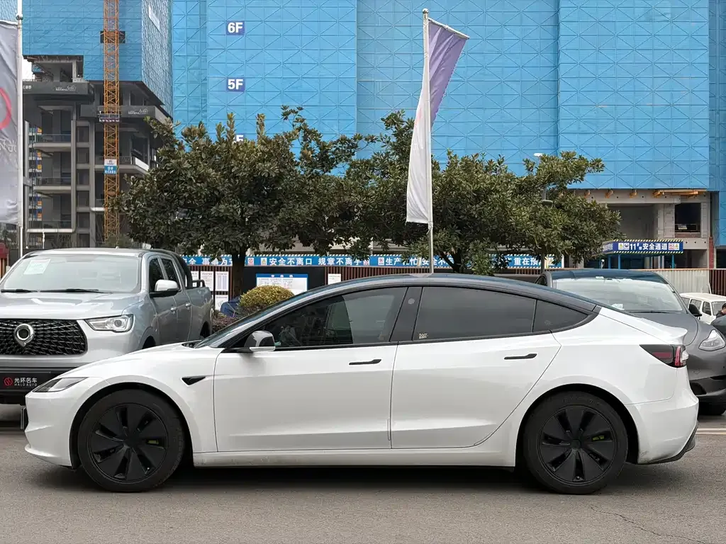 Tesla Model 3 2025 из CN, фото 8