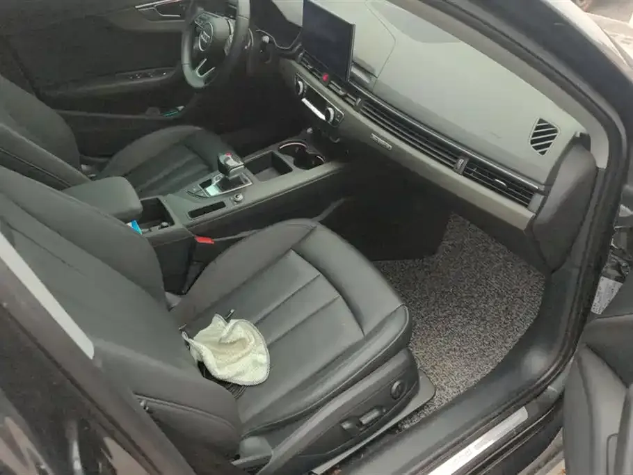 Audi A4 (Import) — фото 2
