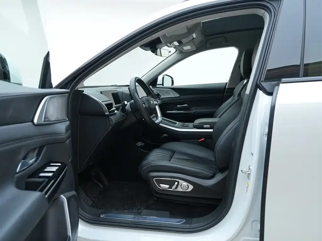 XPeng G9 2023 из CN, фото 7