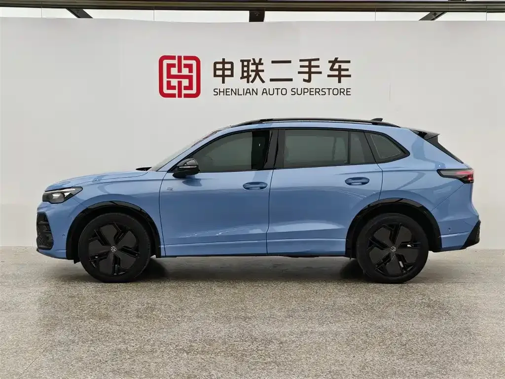 Volkswagen Tiguan L — фото 2