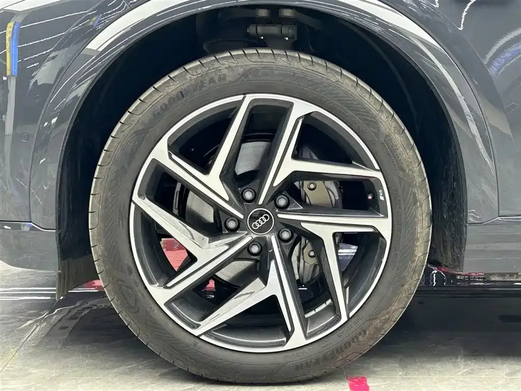 Audi Q6L e-tron 2025 из CN, фото 5