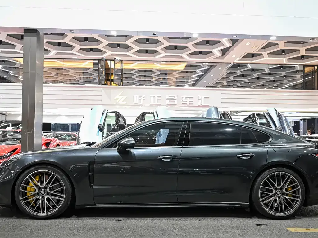 Porsche Panamera Hybrid — фото 2