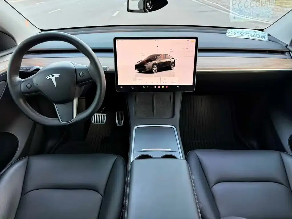 Tesla Model Y — фото 4