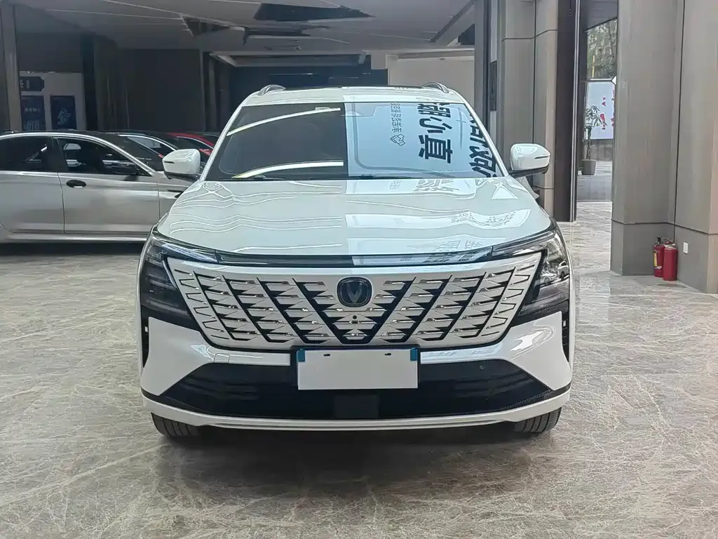 Changan CS75PLUS — фото 8