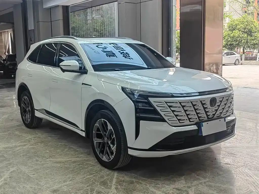 Changan CS75PLUS — фото 7