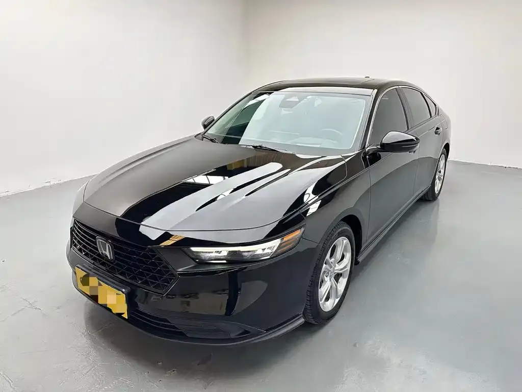 Honda Accord — фото 1
