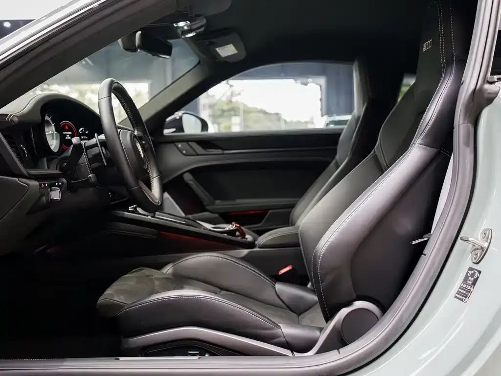 Porsche 911 2024 из CN, фото 8