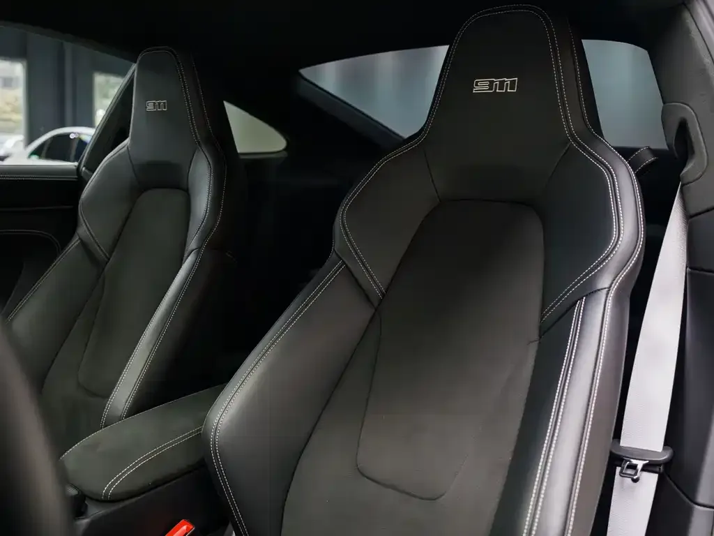 Porsche 911 2024 из CN, фото 4