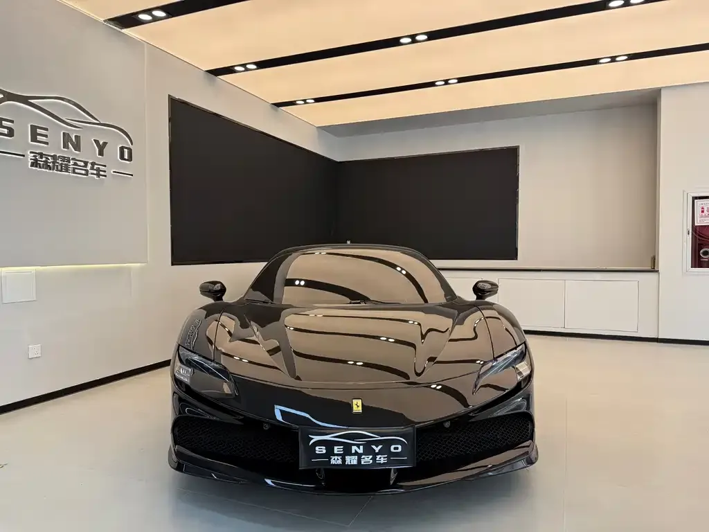 Ferrari SF90 2023 из CN, фото 2