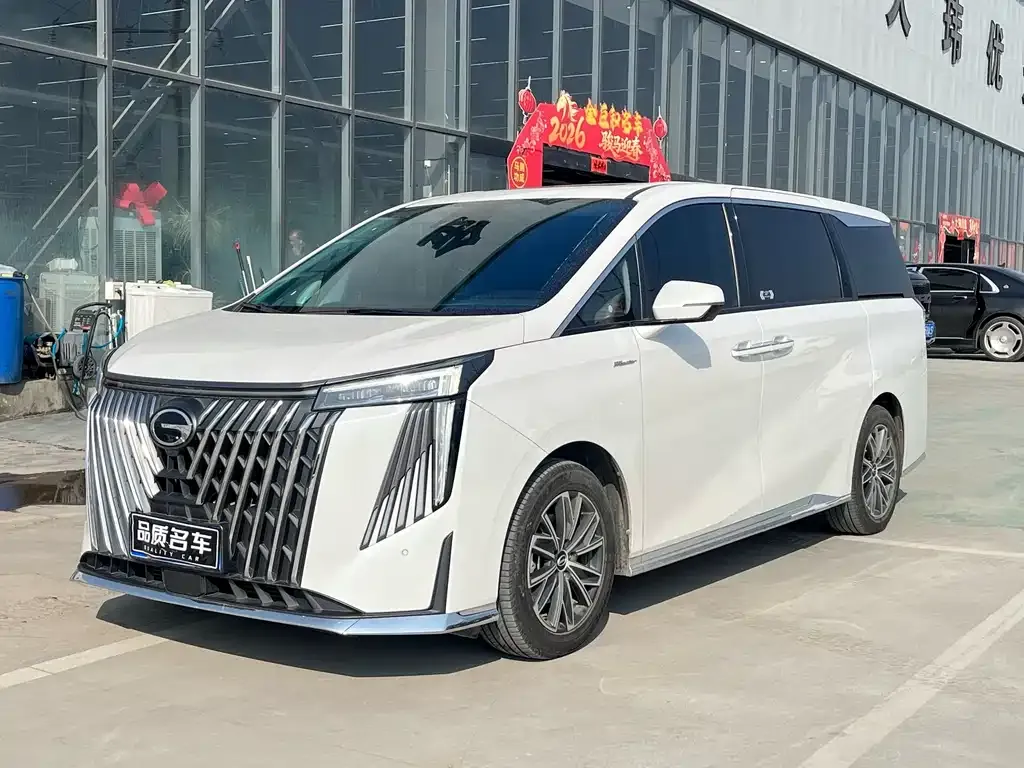 GAC Motor Trumpchi M8 — фото 1