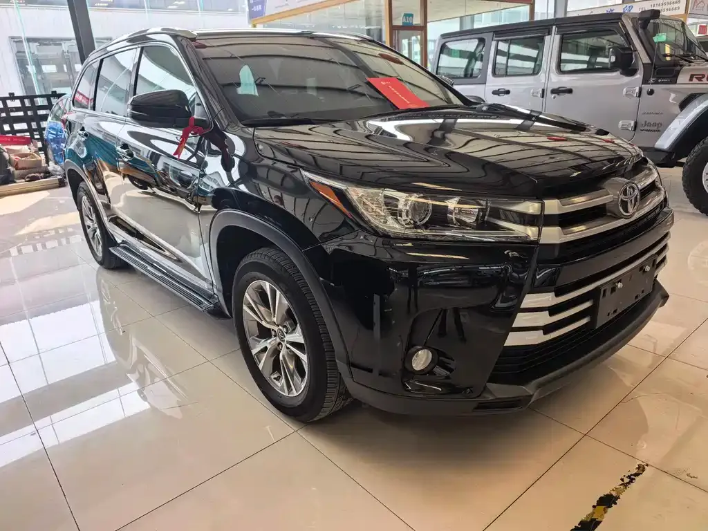 Toyota Highlander — фото 5