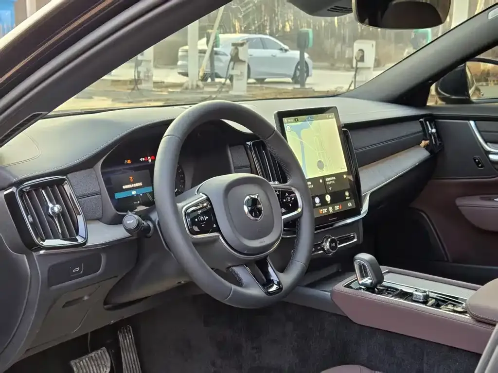 Volvo S90 2026 из CN, фото 4
