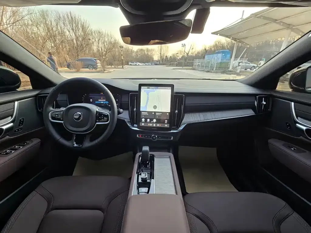 Volvo S90 2026 из CN, фото 3