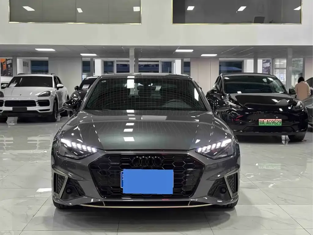 Audi A4L 2024 из CN, фото 3