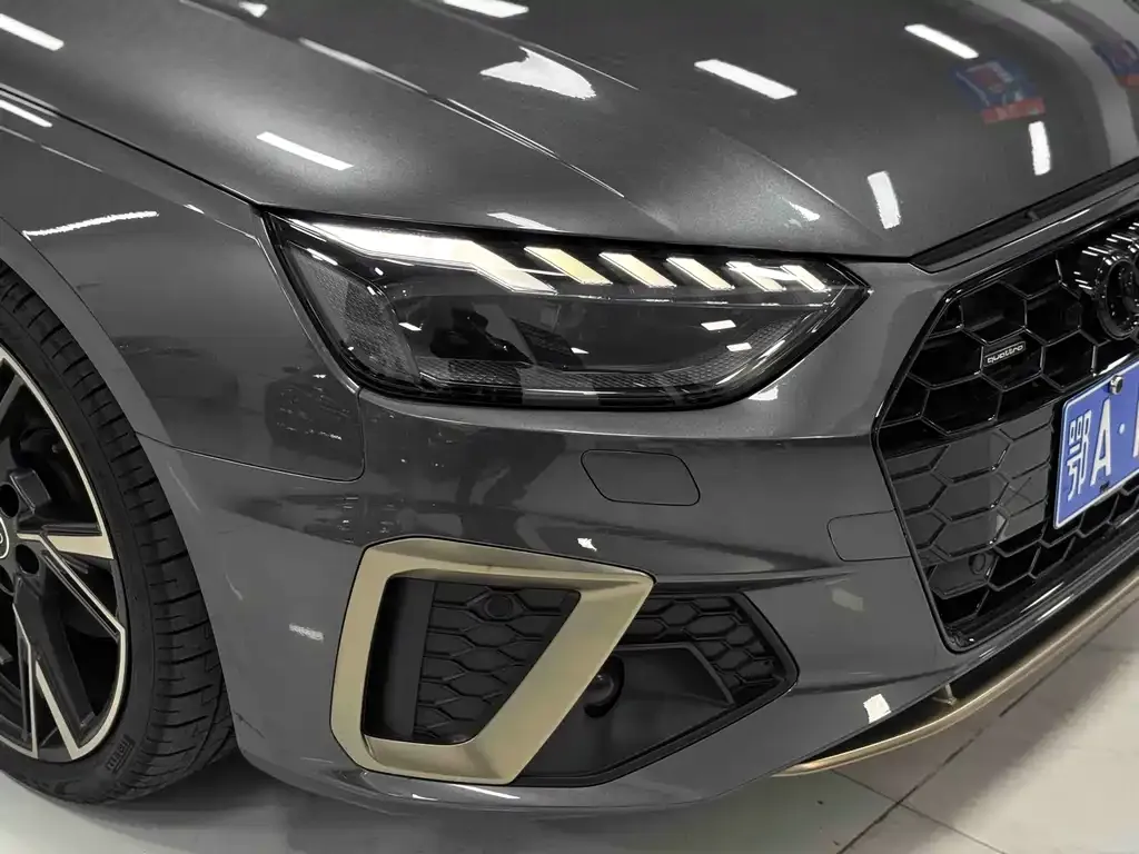 Audi A4L 2024 из CN, фото 7
