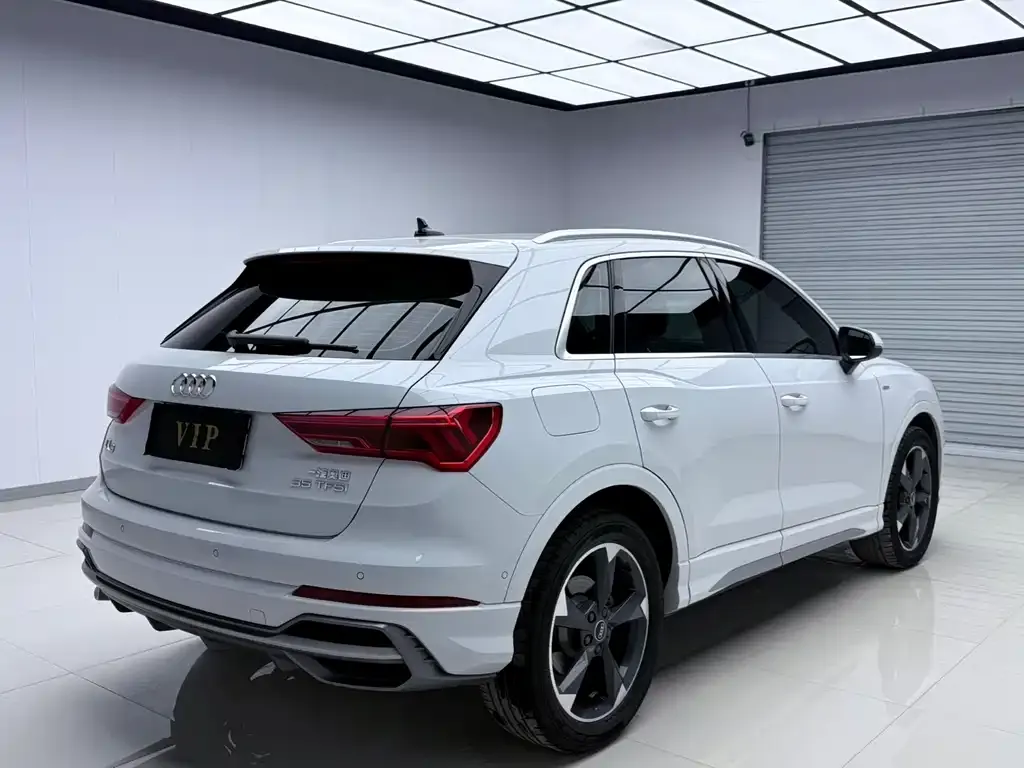 Audi Q3 — фото 5