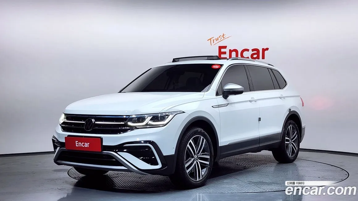 Volkswagen Tiguan — фото 1