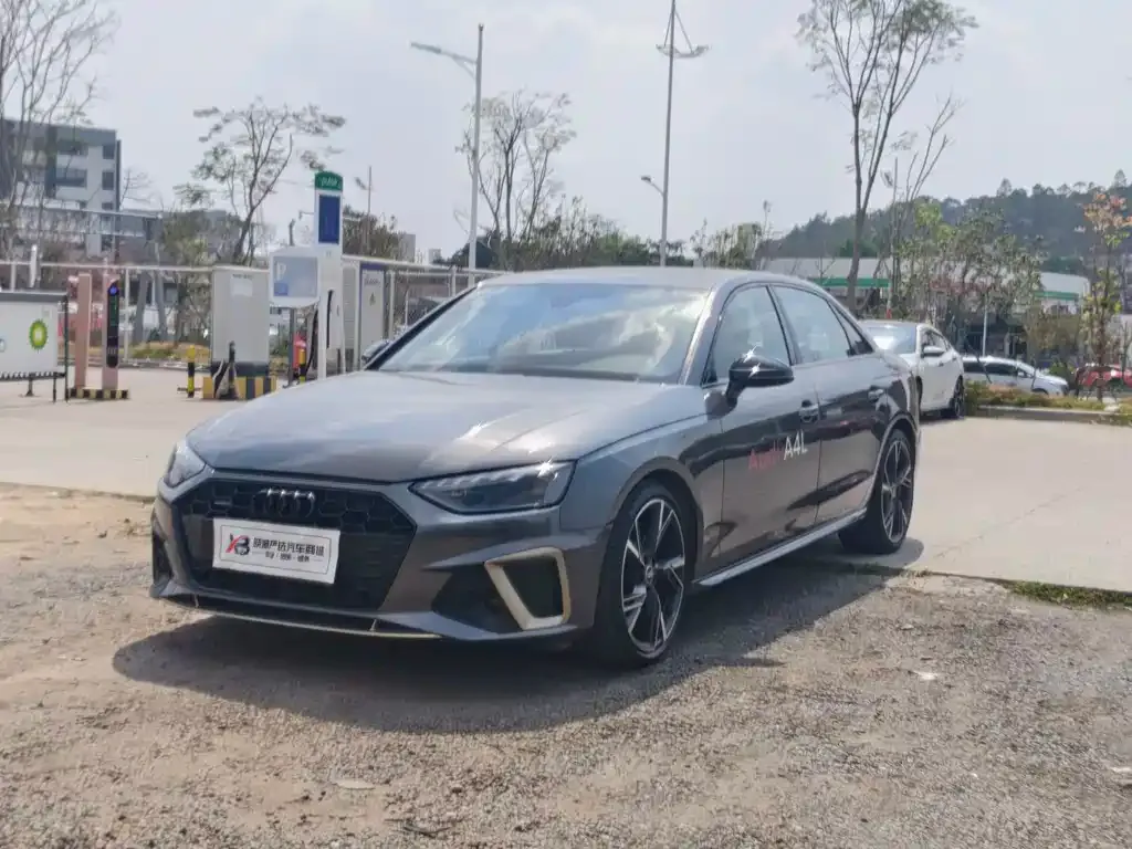 Audi A4L 2024 из CN, фото 1