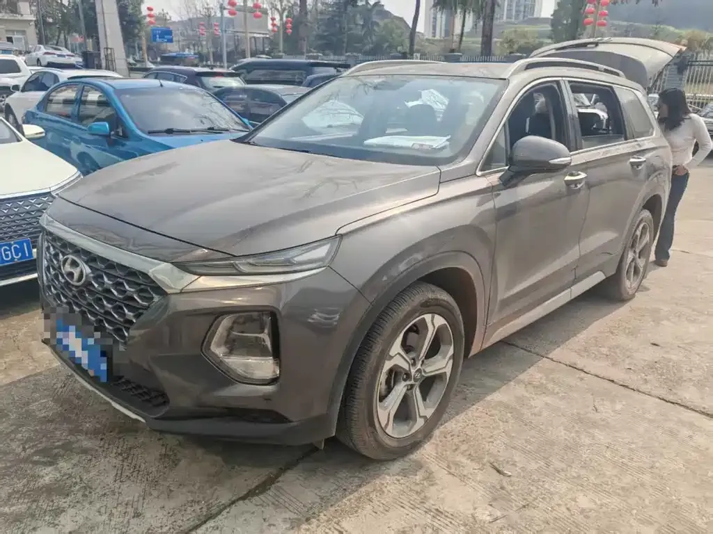 Hyundai Santa Fe 2021 из CN, фото 1