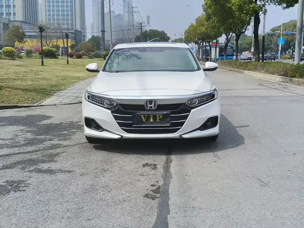 Honda Accord — фото 4