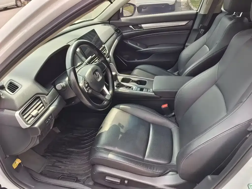 Honda Accord — фото 6