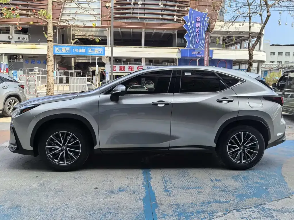 Lexus NX 2025 из CN, фото 10