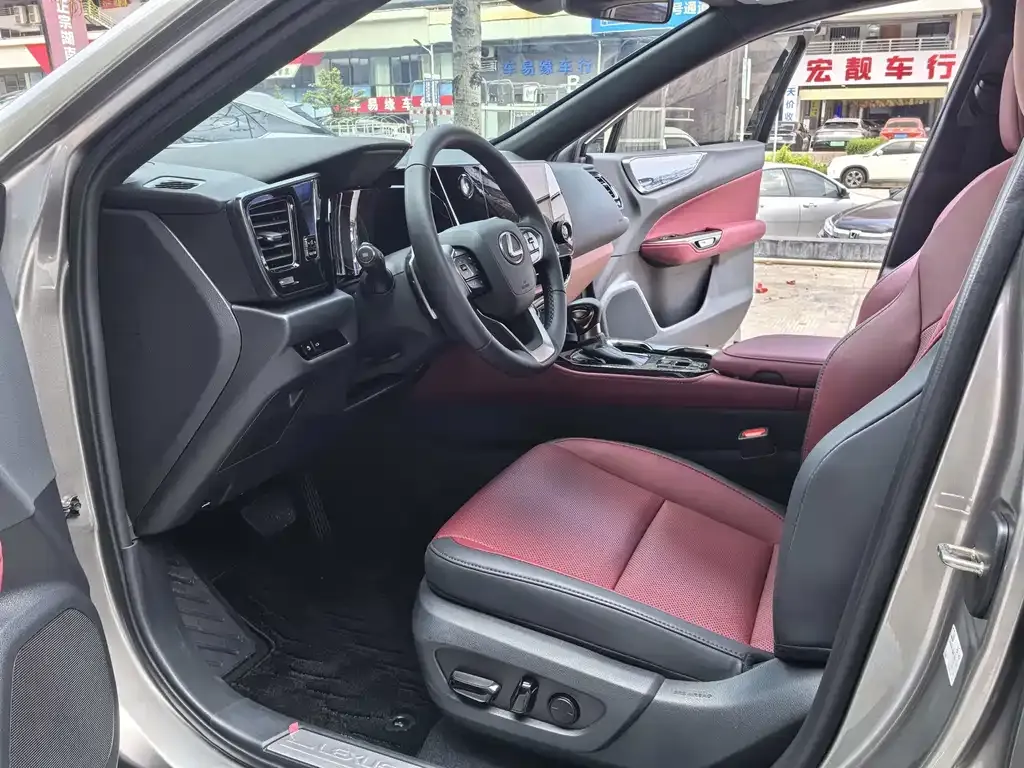Lexus NX 2025 из CN, фото 7