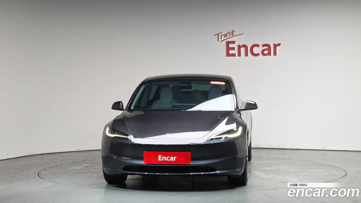 Tesla Model 3 — фото 4