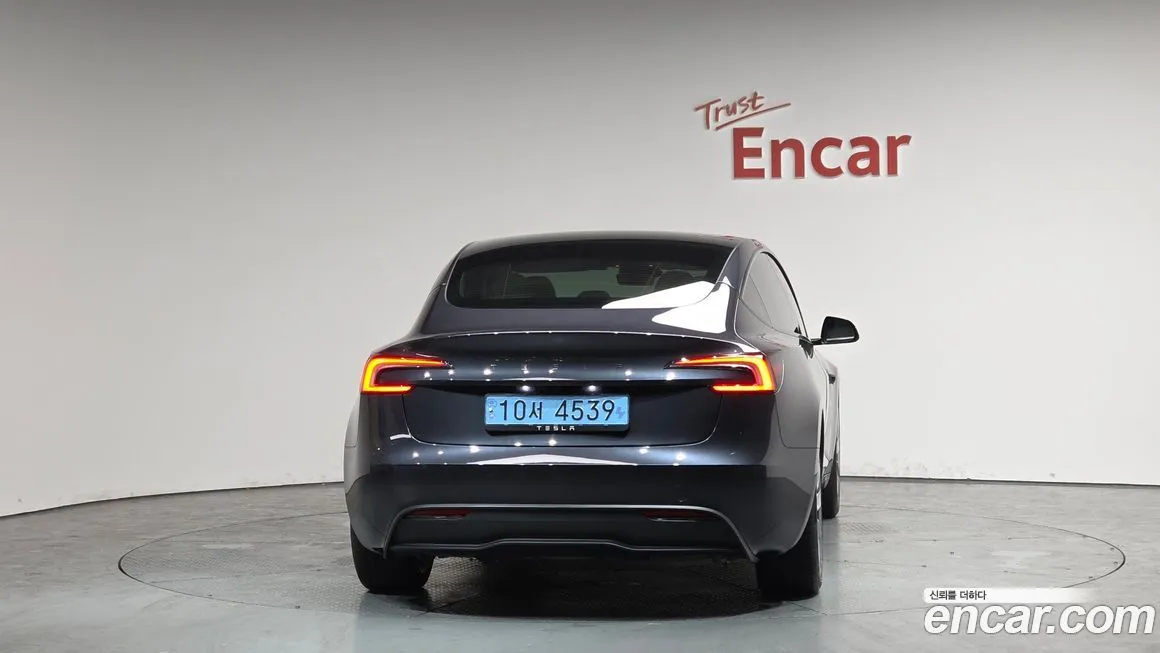 Tesla Model 3 — фото 2