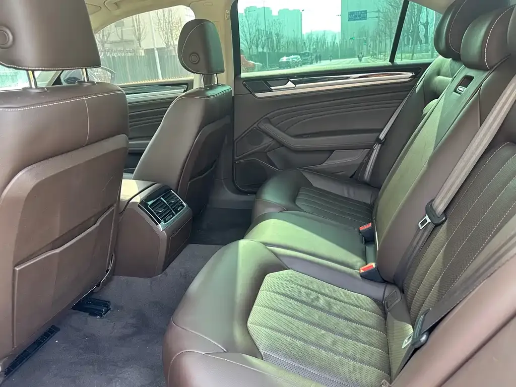 Volkswagen Phideon 2021 из CN, фото 6