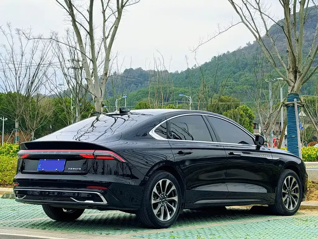 Lincoln Z 2023 из CN, фото 6
