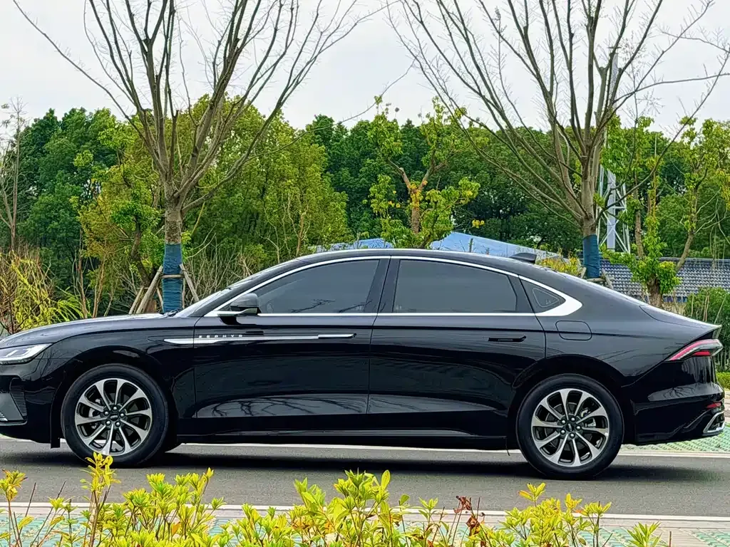 Lincoln Z 2023 из CN, фото 10
